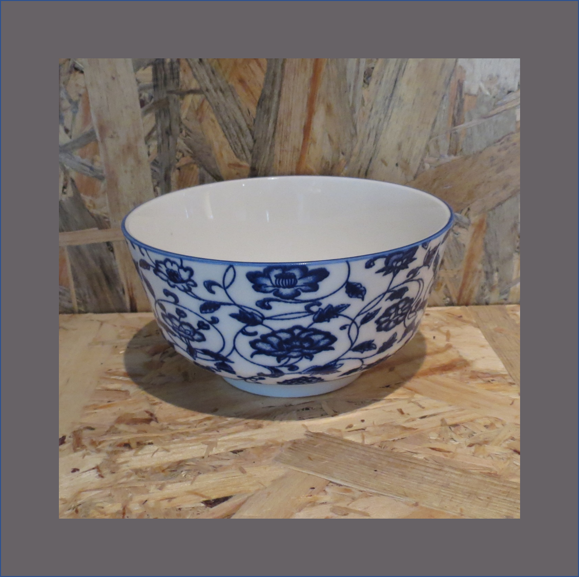 blue-china-dessert-bowl